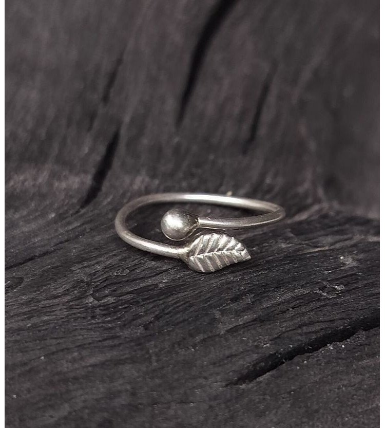 Adjustable Plain Silver Leaf & Ball Ring