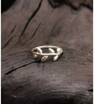 Plain Silver Branch Ring