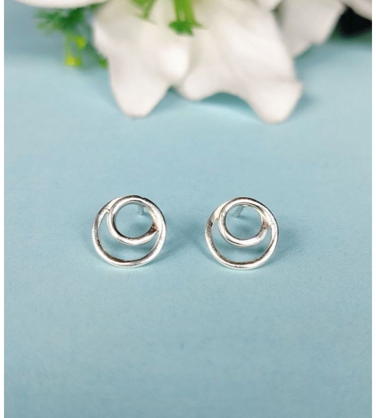Plain Silver Concentric Circle Studs